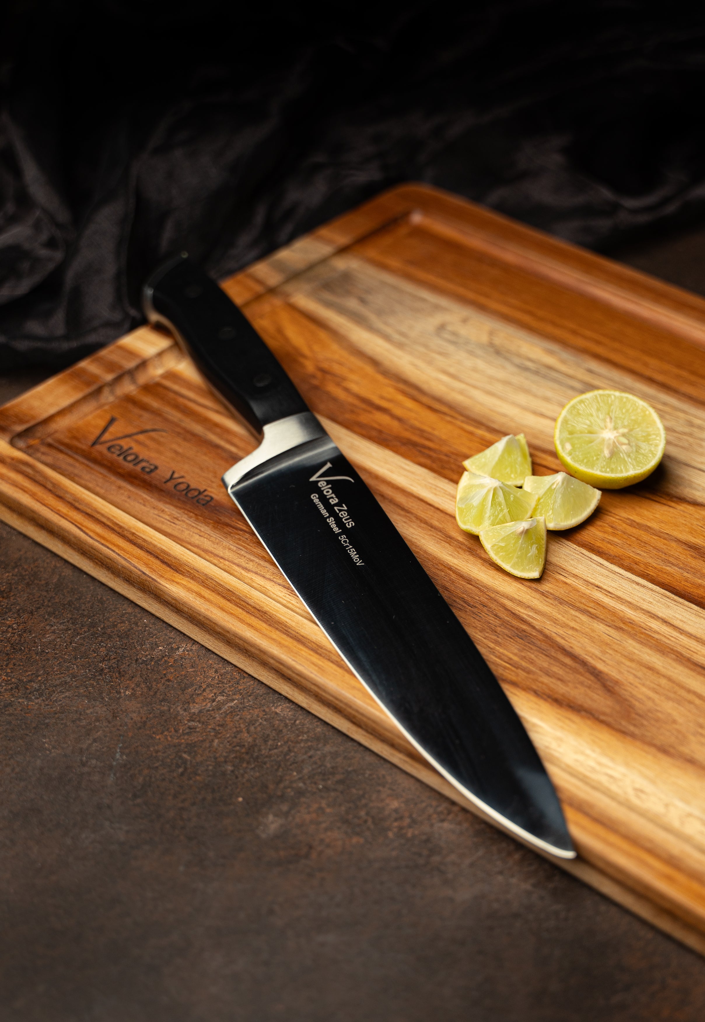 Velora Master’s Duo - Zeus Knife + Yoda Chopping Board